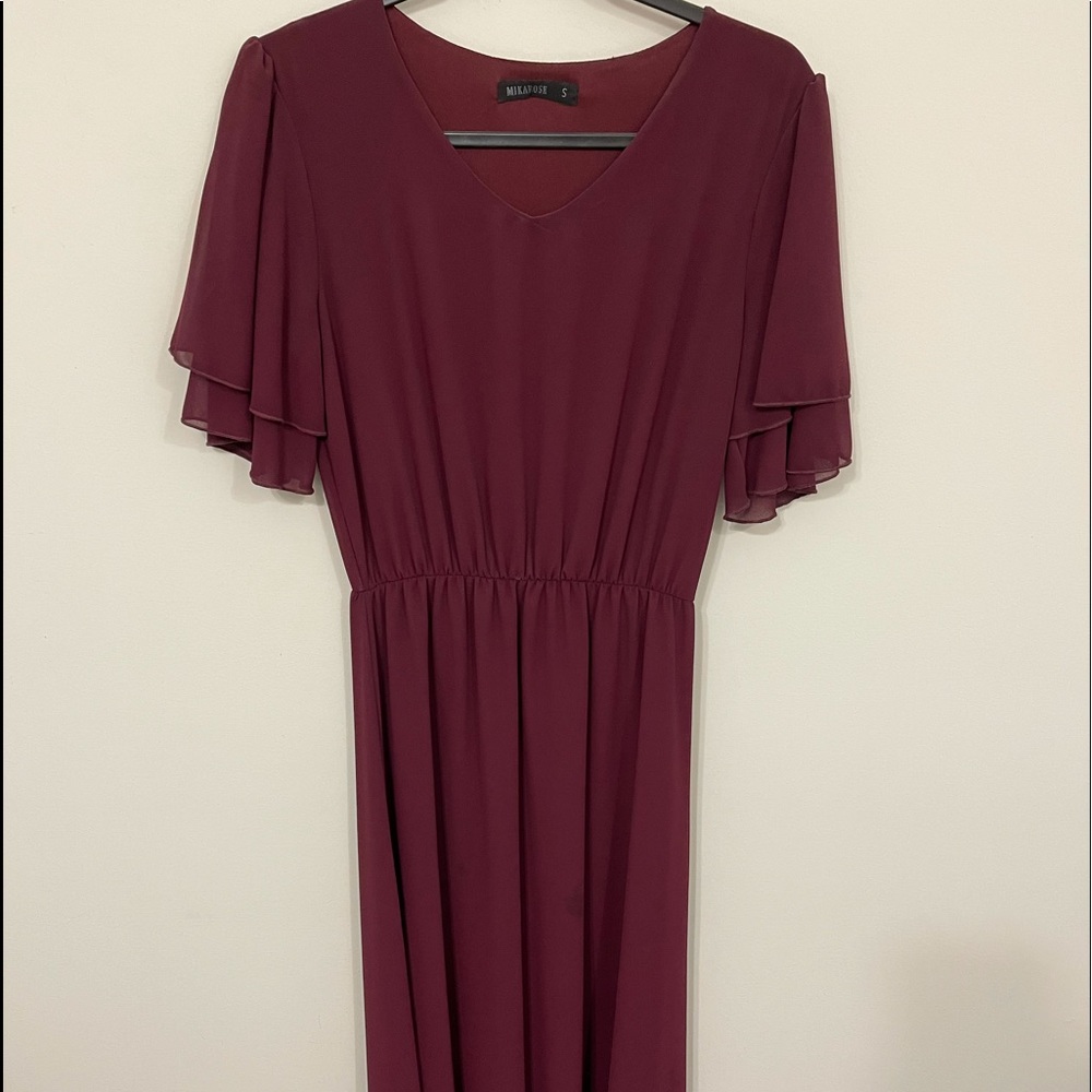 💜Deep Burgundy Max Dress with Flutter Sleeves!